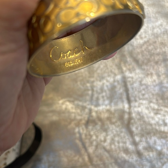 Coach, gold bangle, authentic - Picture 3 of 4